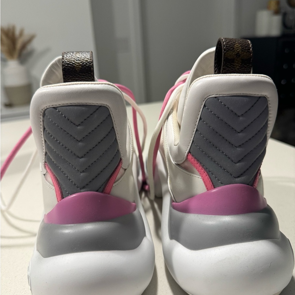 Original LOUIS VUITTON Sneakers - Picture 4 of 4